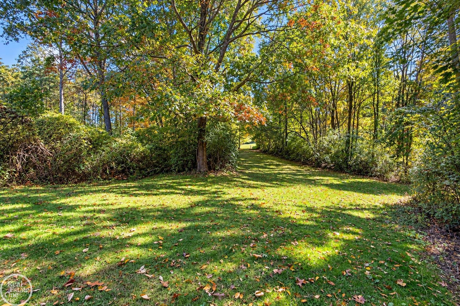 122 Howland Pines Drive