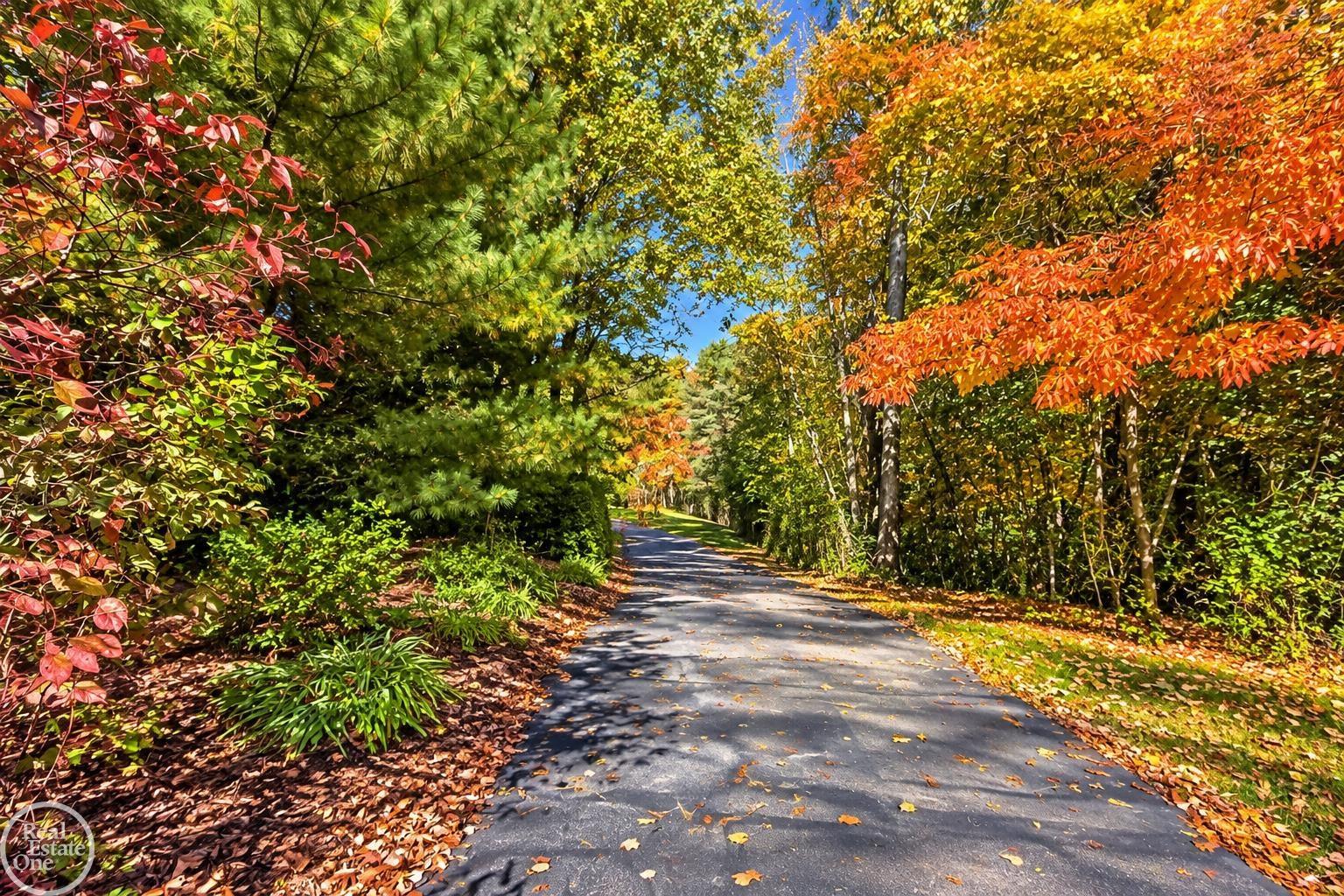 122 Howland Pines Drive