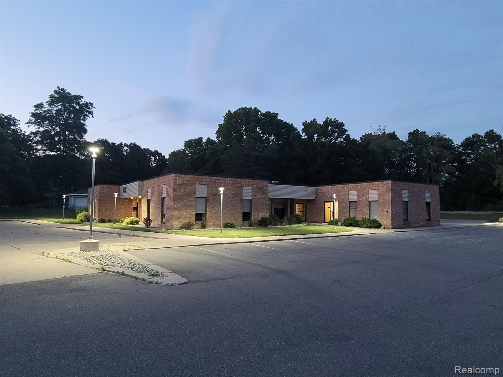 1221 BYRON Road 5