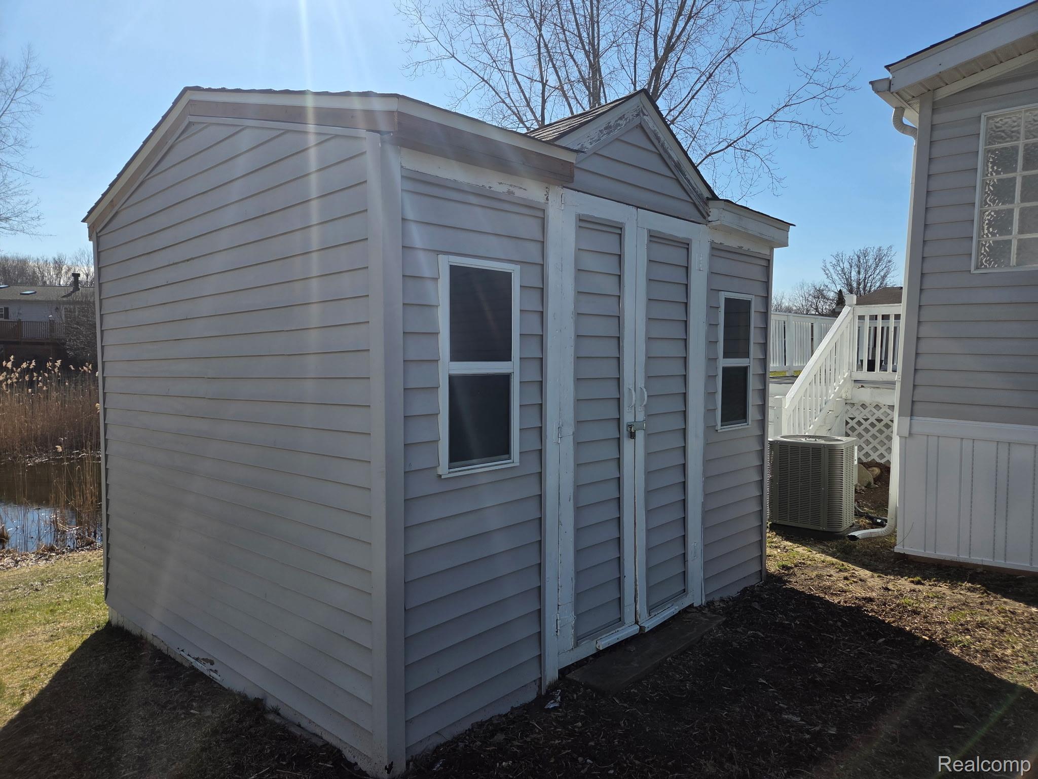 167 Laurel Leah