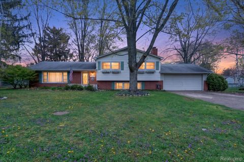 Photo of 73666 Floral Street, Armada Village, MI 48005 (MLS # 20261029940)