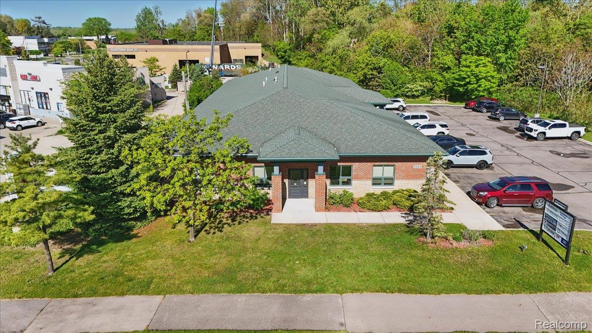 2545 N OPYDKE Road 102