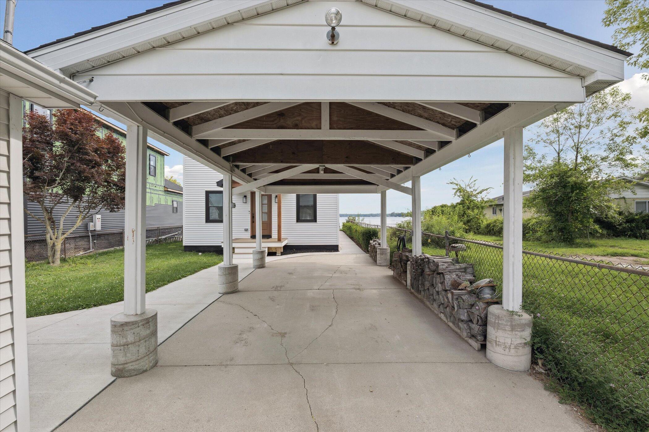 9098 Dexter Pinckney Road