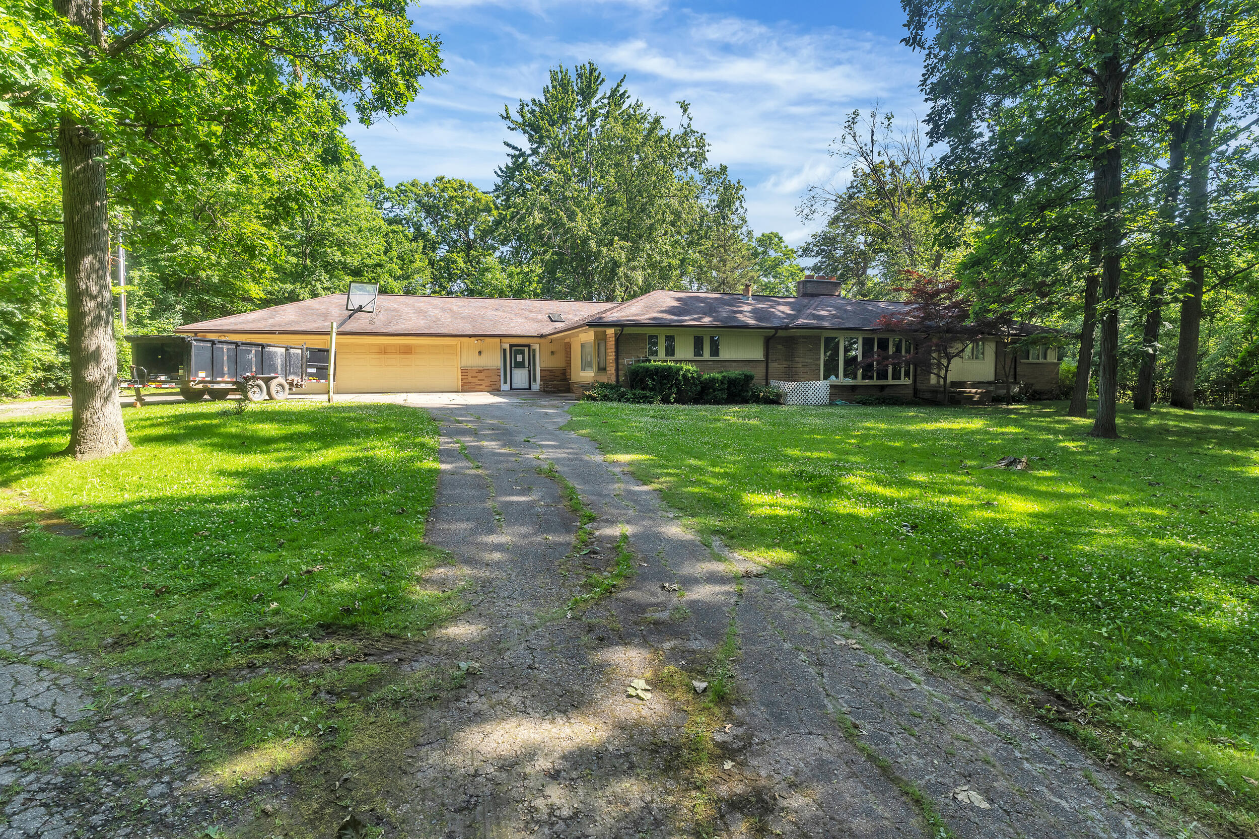 8751 Warren Road