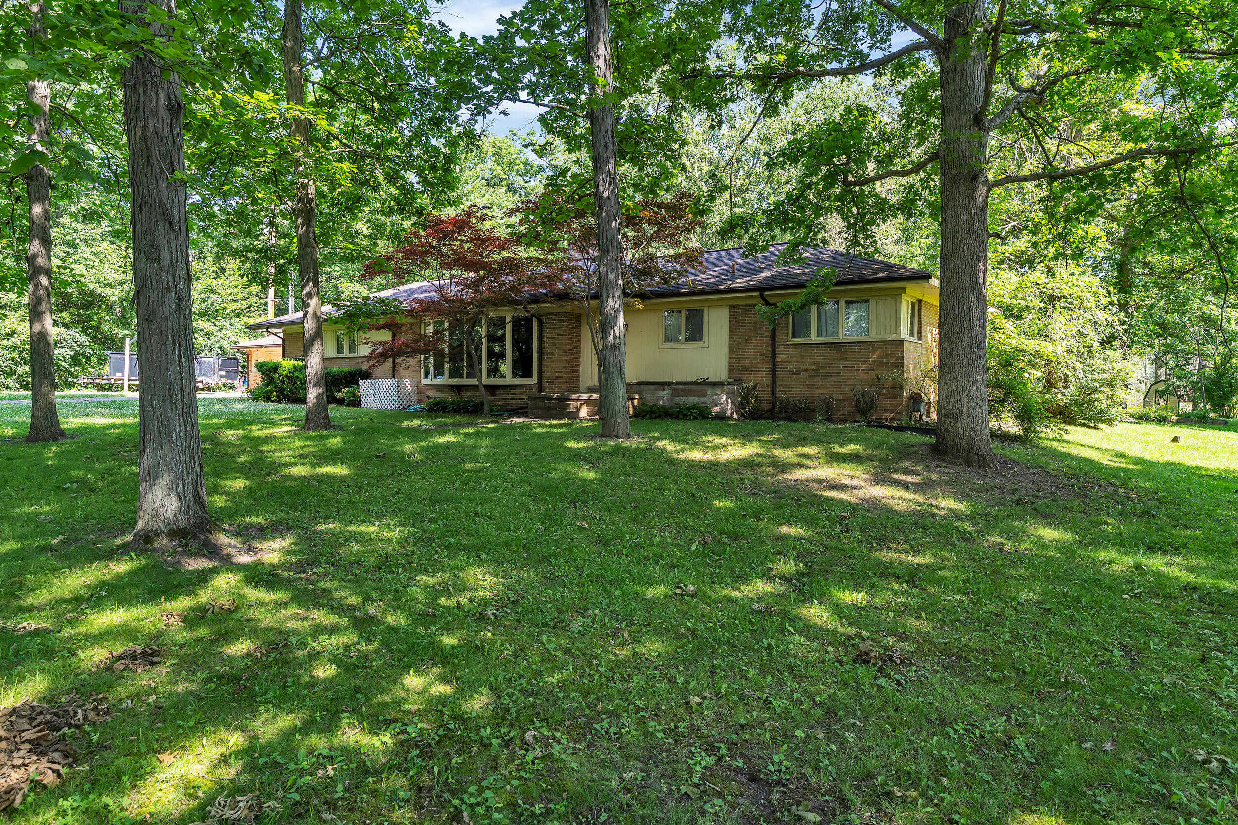 8751 Warren Road