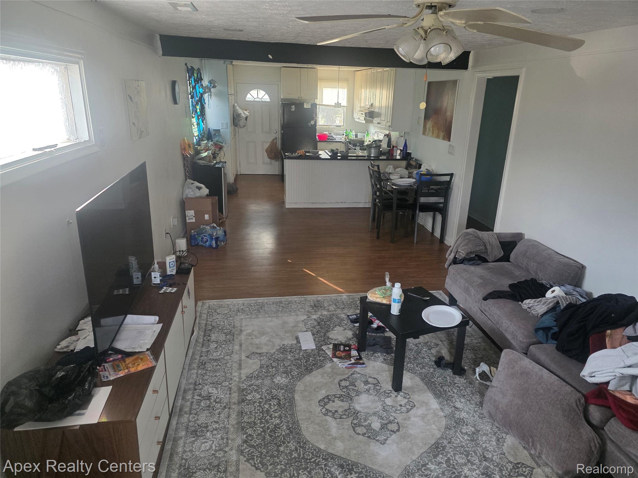 6165 Nightingale Street