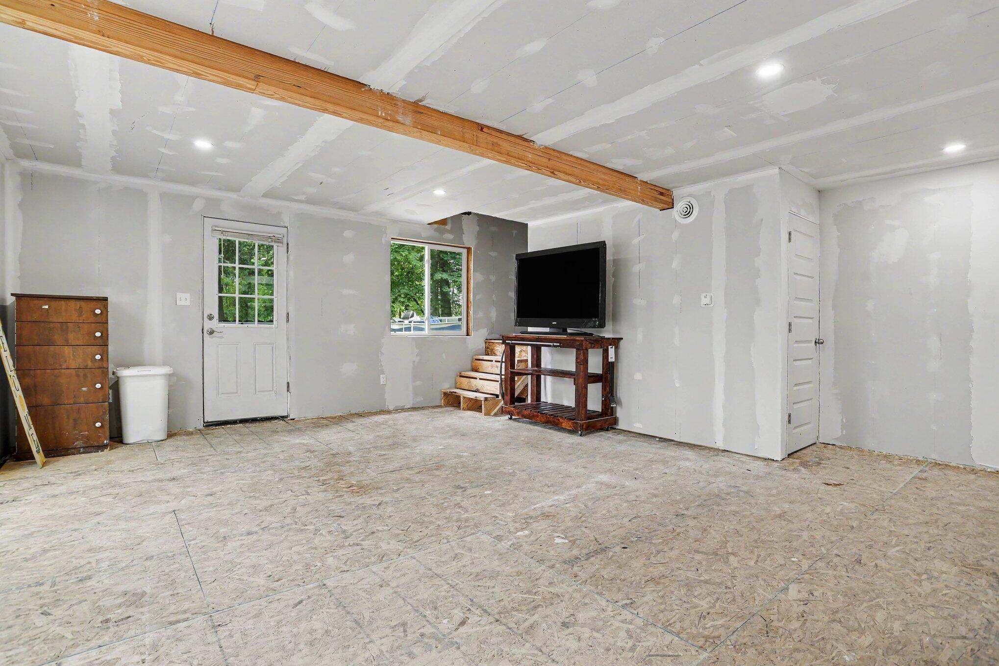 5372 W Guernsey Lake Road