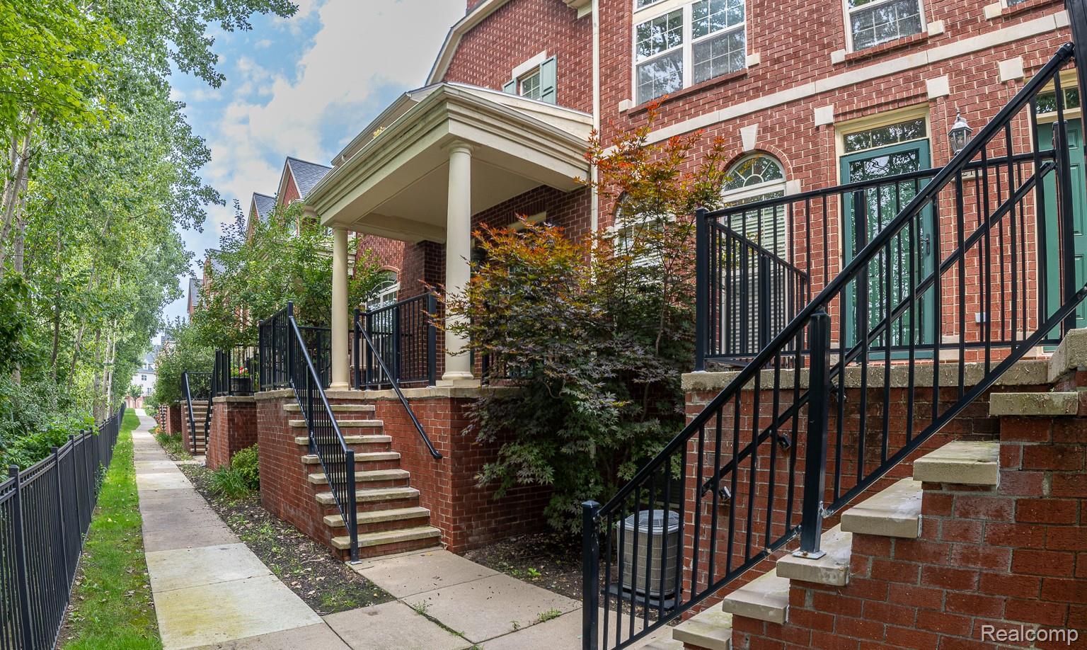 617 Village Lane 58