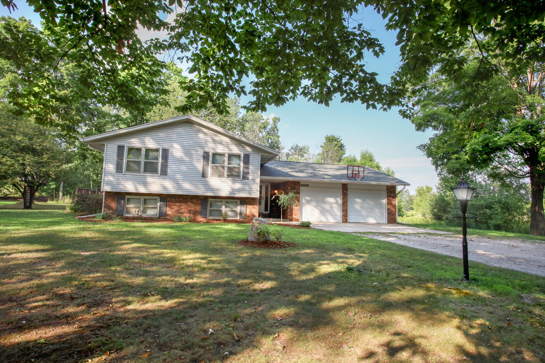 20420 Thornapple Lane