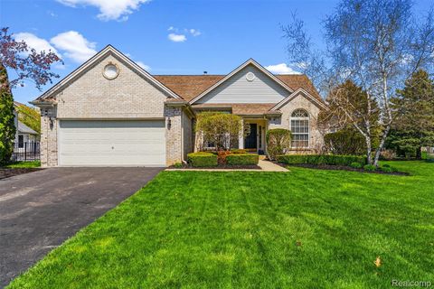 4092 Autumn Wood Drive Fenton Charter Township MI 48430