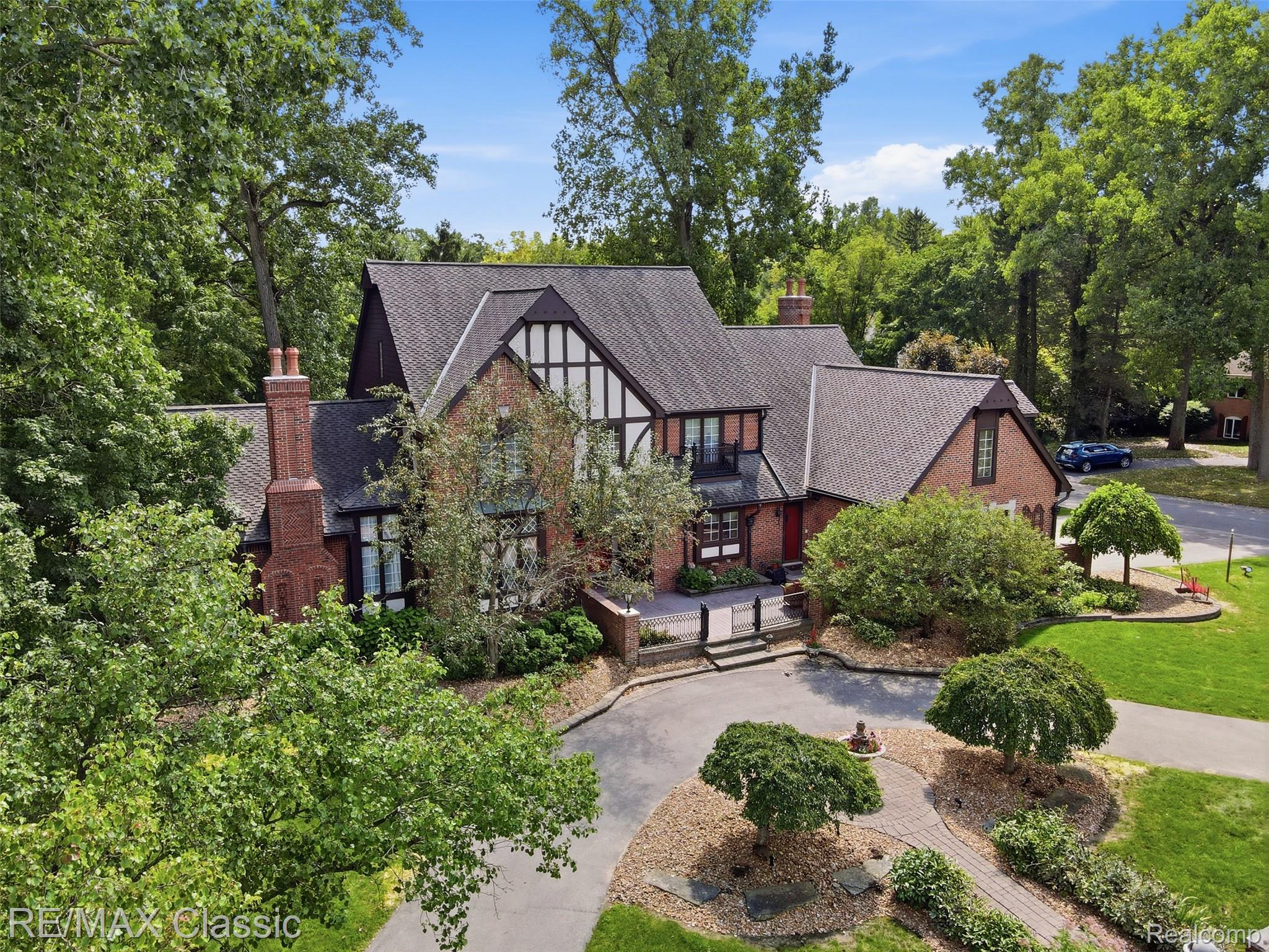 47671 Katherine Court