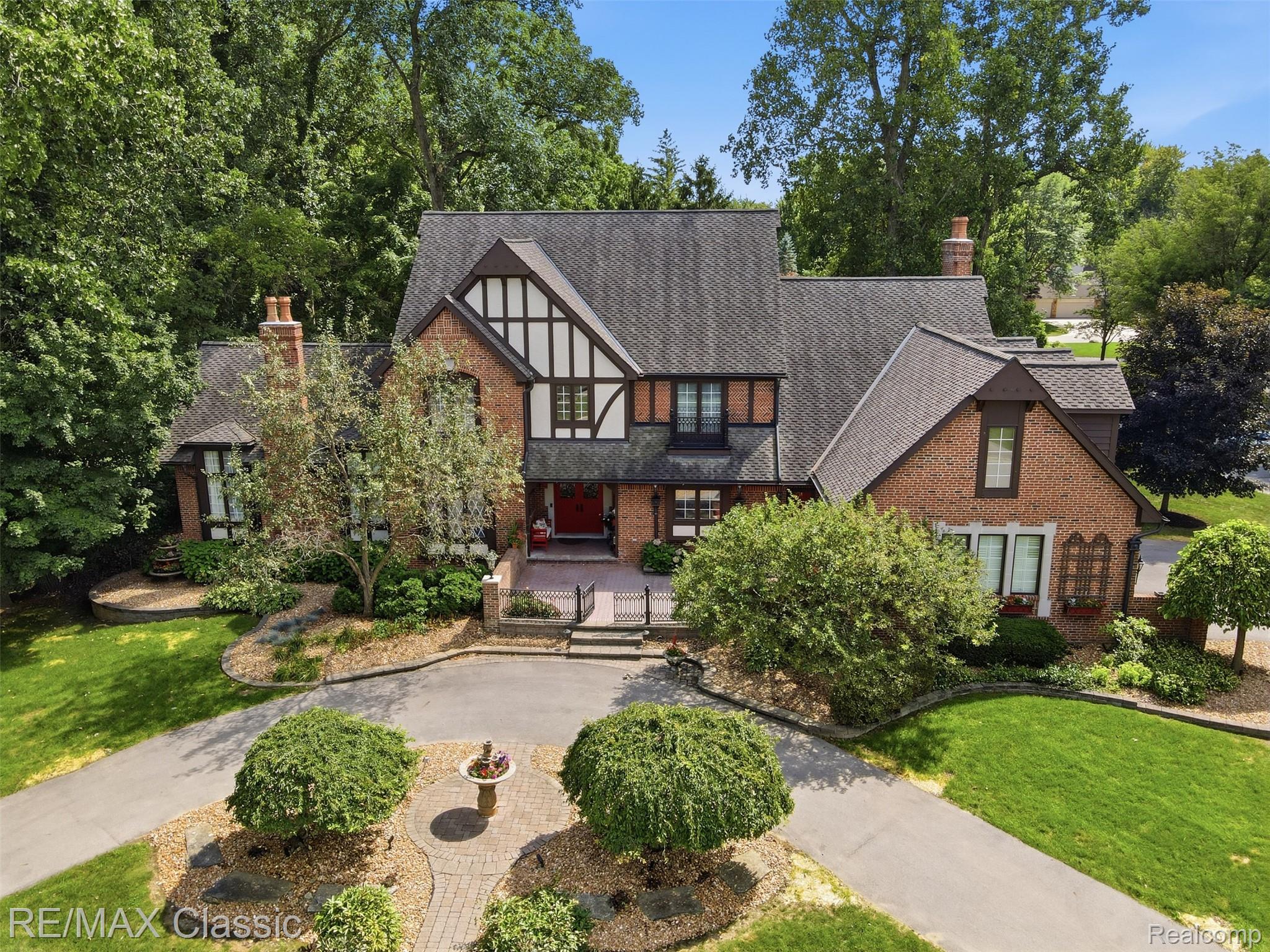 47671 Katherine Court