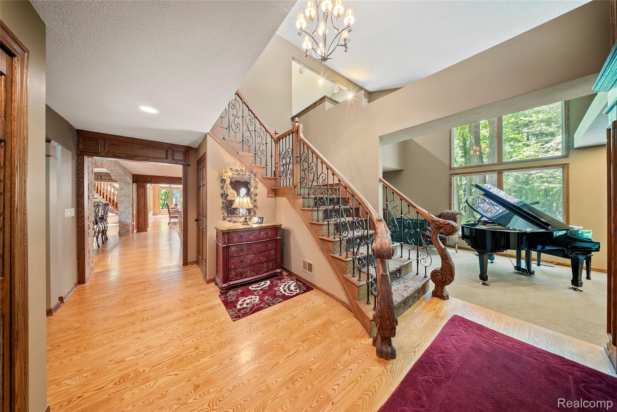 8931 Bridge Road