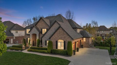 6132 Shadydale Drive Shelby Charter Township MI 48316