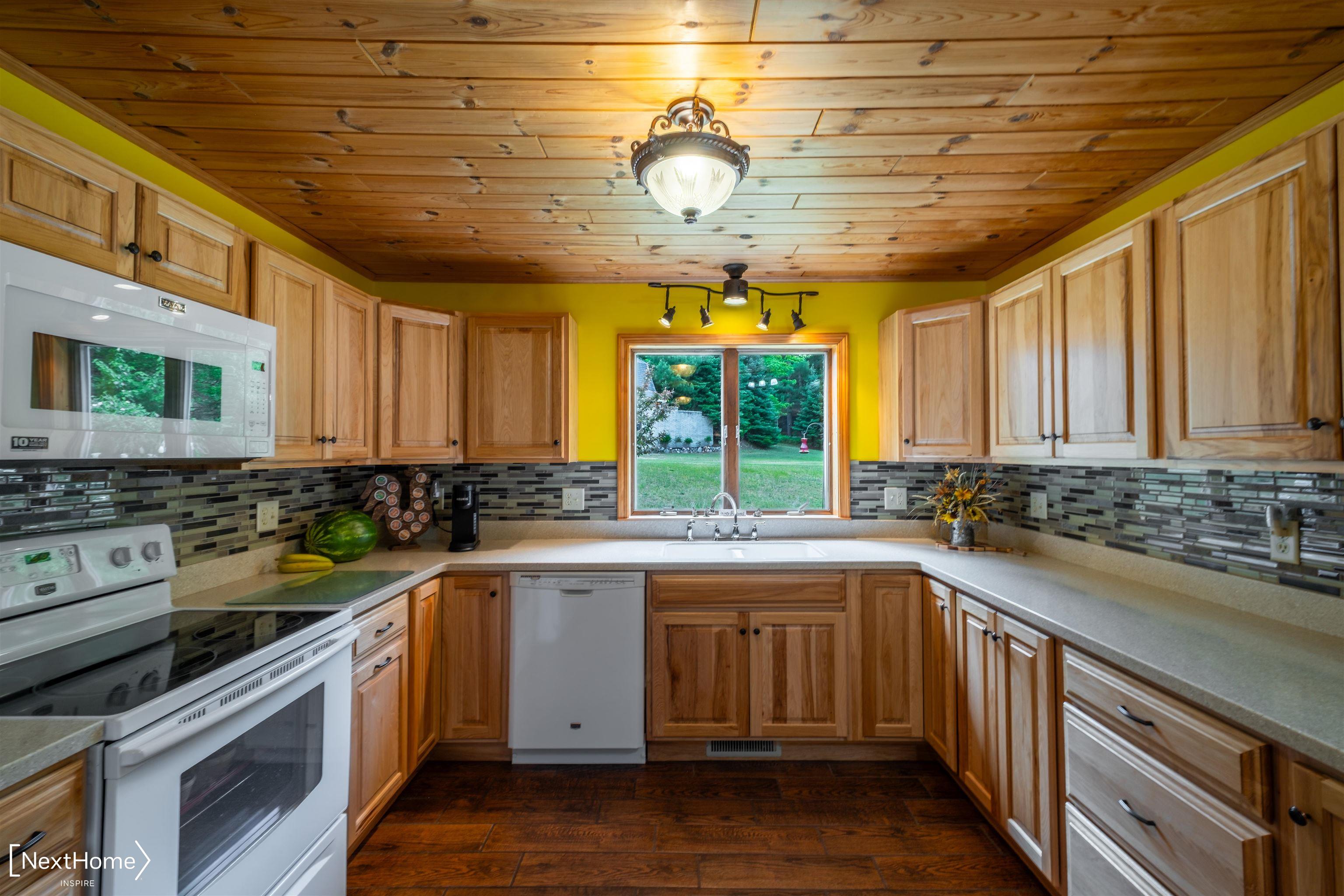 1557 W Eddy School Road
