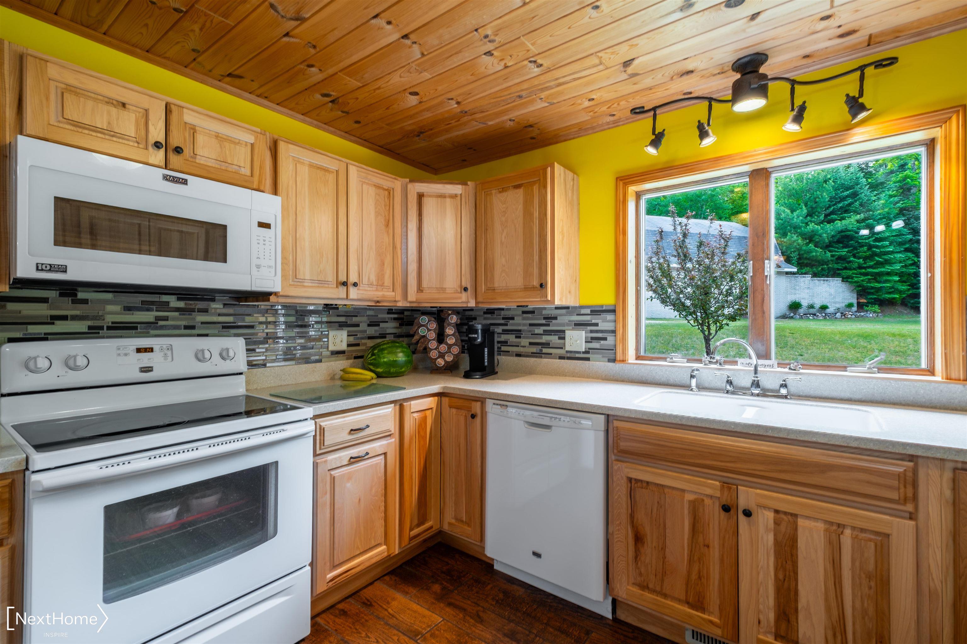 1557 W Eddy School Road