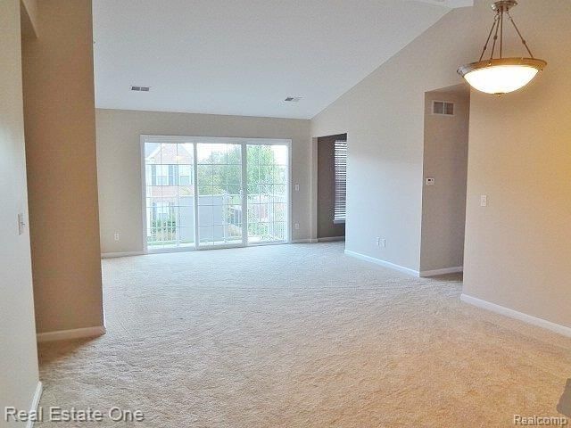 3288 E Theodore