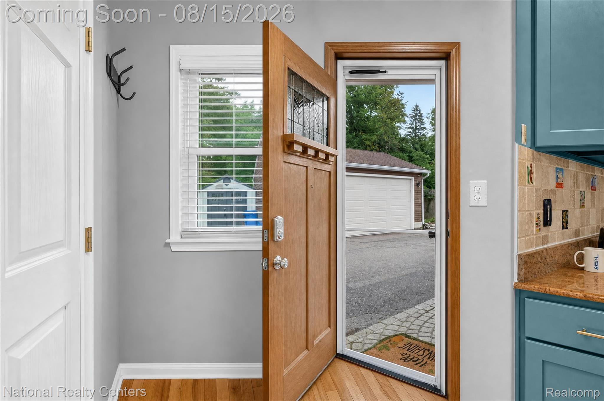 560 Black Oaks Trail