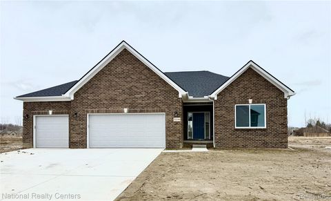 53207 Woodland Meadows Chesterfield Township MI 48047