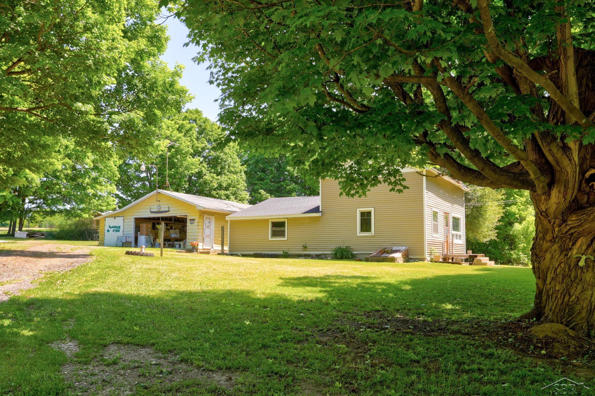 5400 Sister Lake Road