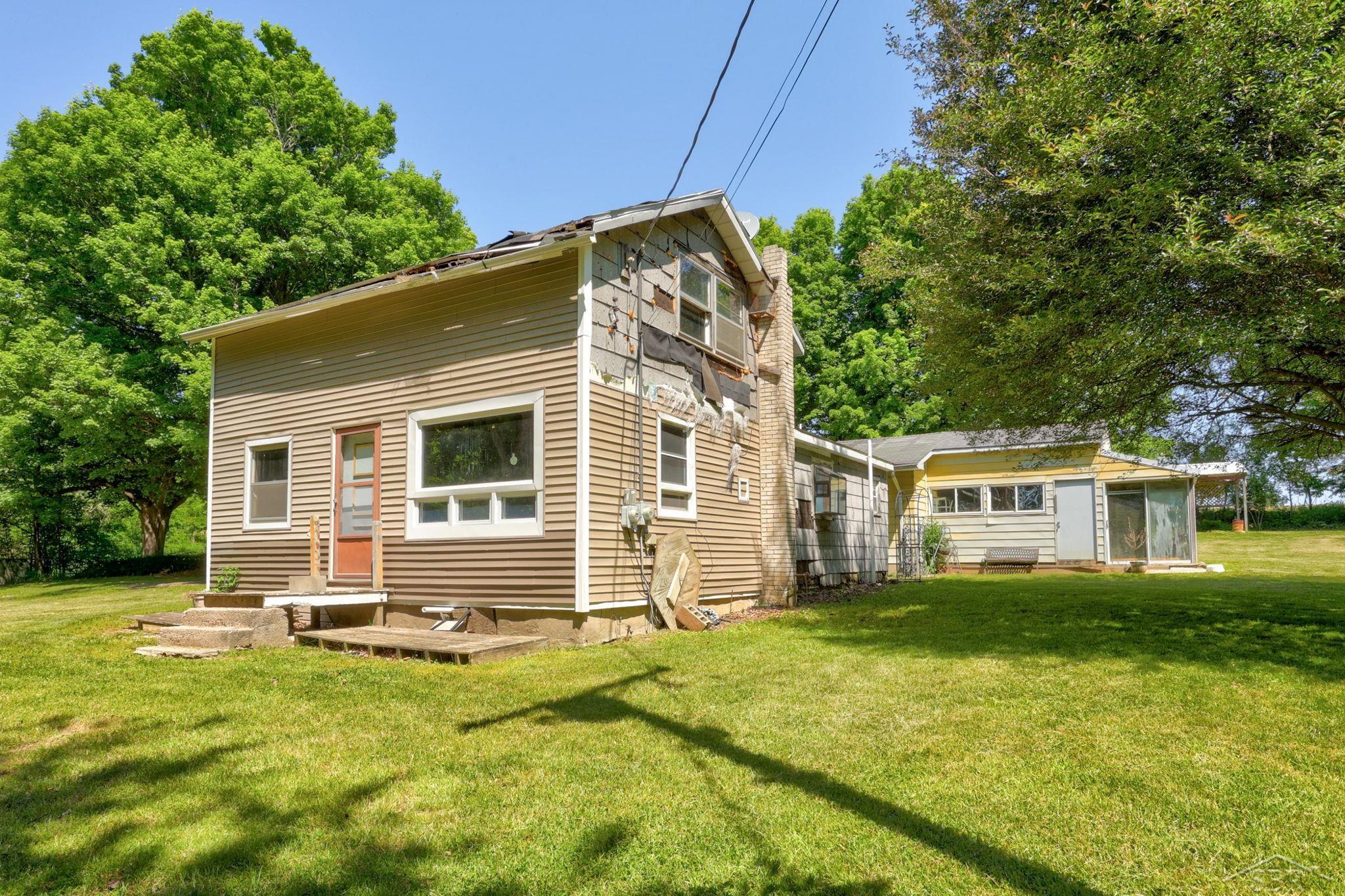 5400 Sister Lake Road