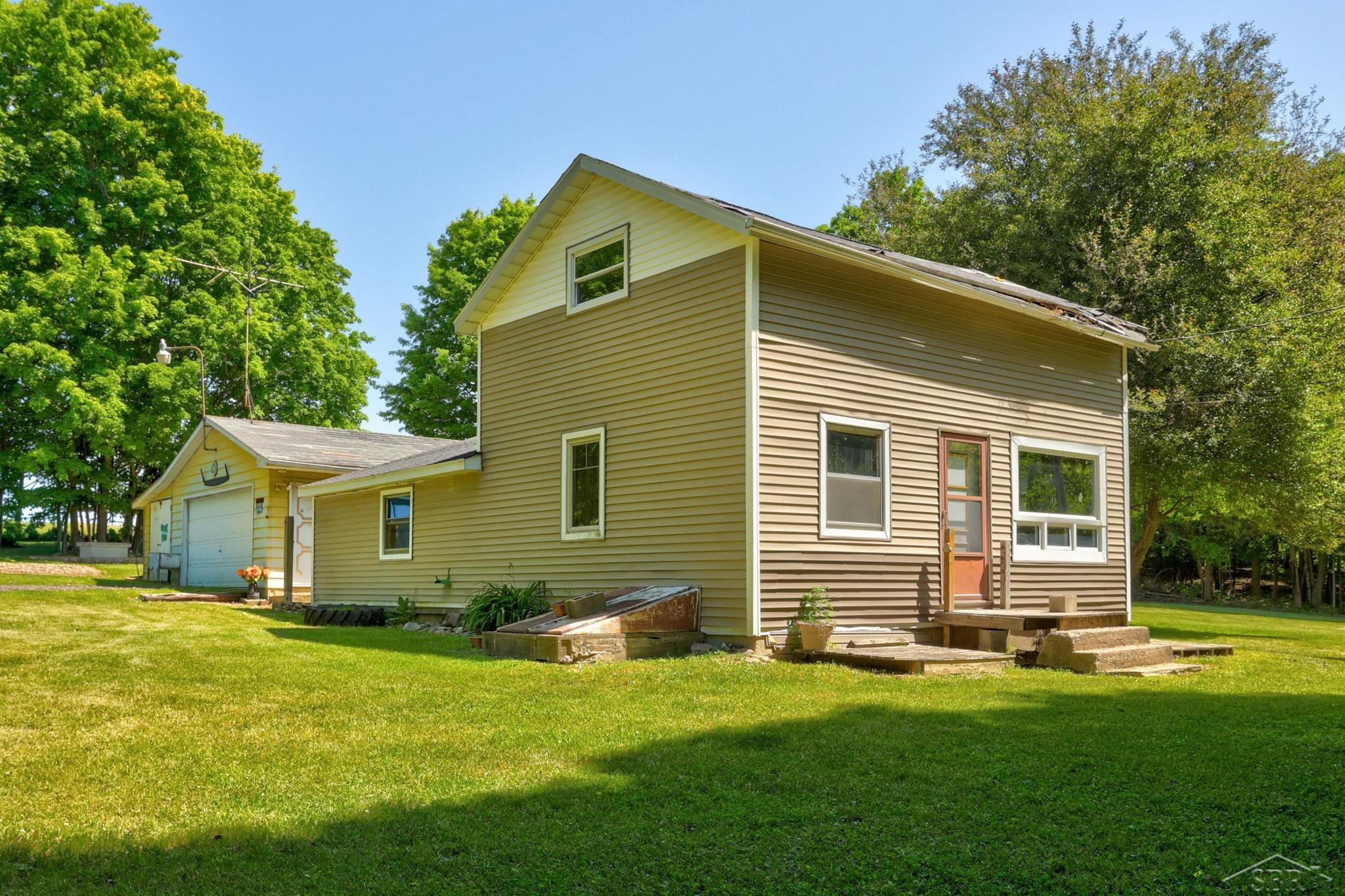 5400 Sister Lake Road