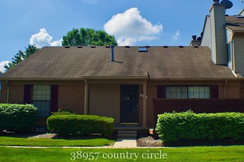 38957 COUNTRY Circle Farmington Hills City Oakland MI 48331