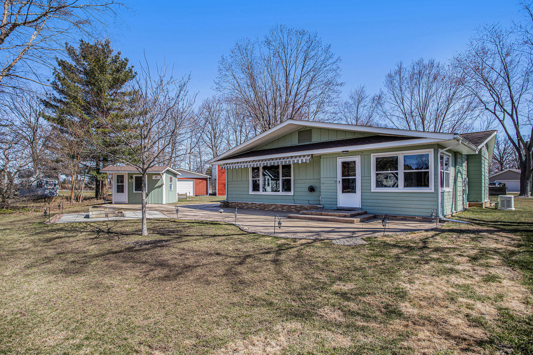 Listing image 1