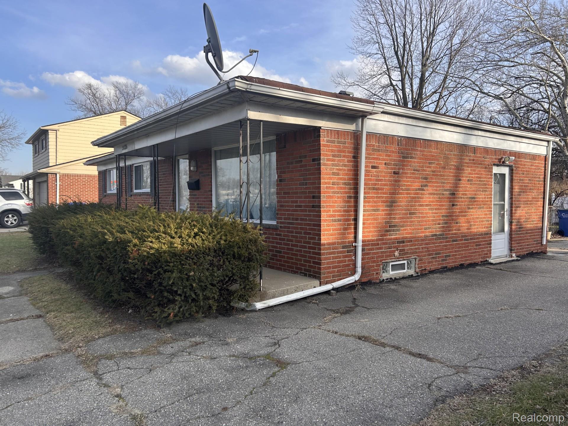 3036 E Eleven Mile Road