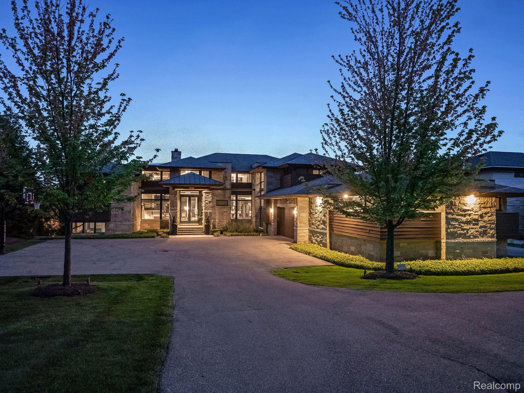 2657 TURTLE SHORES Drive