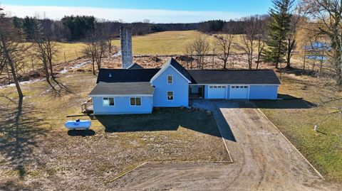 105 40th Avenue Millbrook Township MI 48886