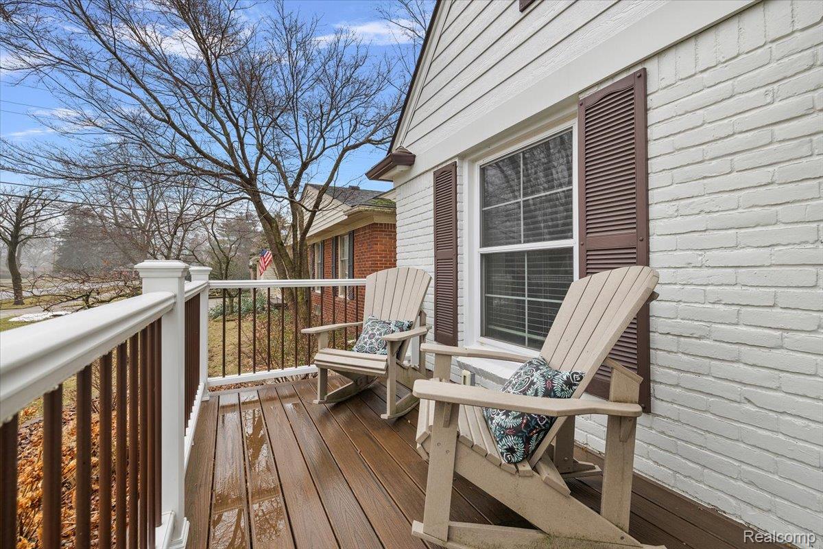 16244 Lauderdale Avenue