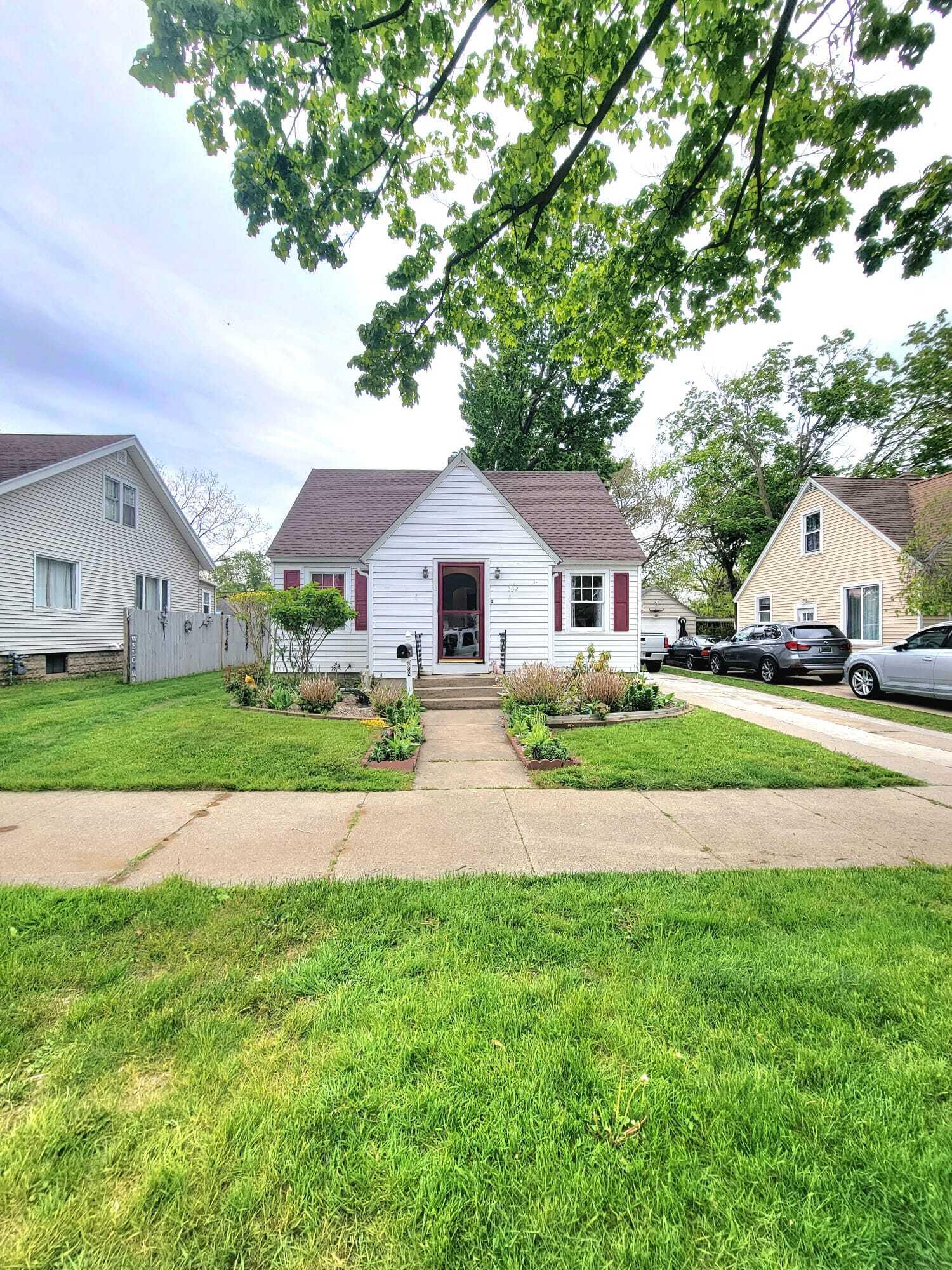 332 W 18th Street