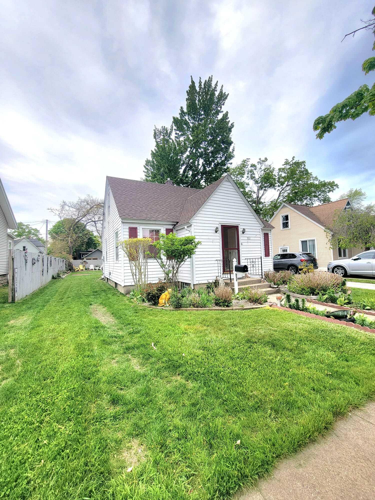 332 W 18th Street