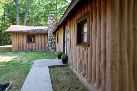 2706 Newatch Avenue Grayling Charter Township MI 49738