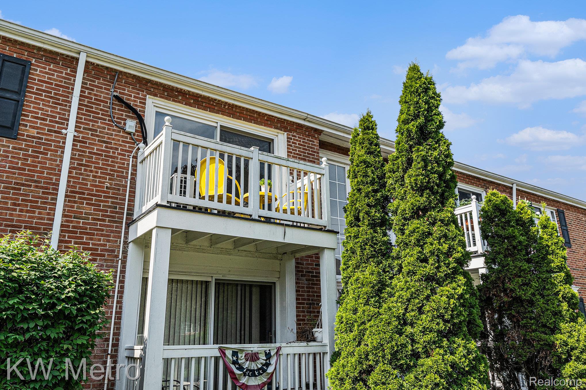 2400 Parmenter Boulevard 207