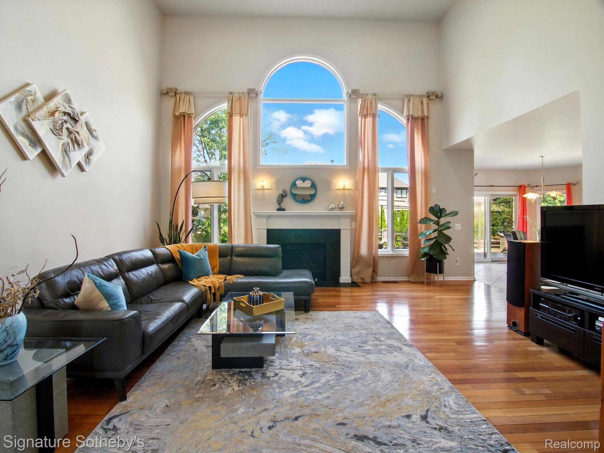 55397 Apple Lane