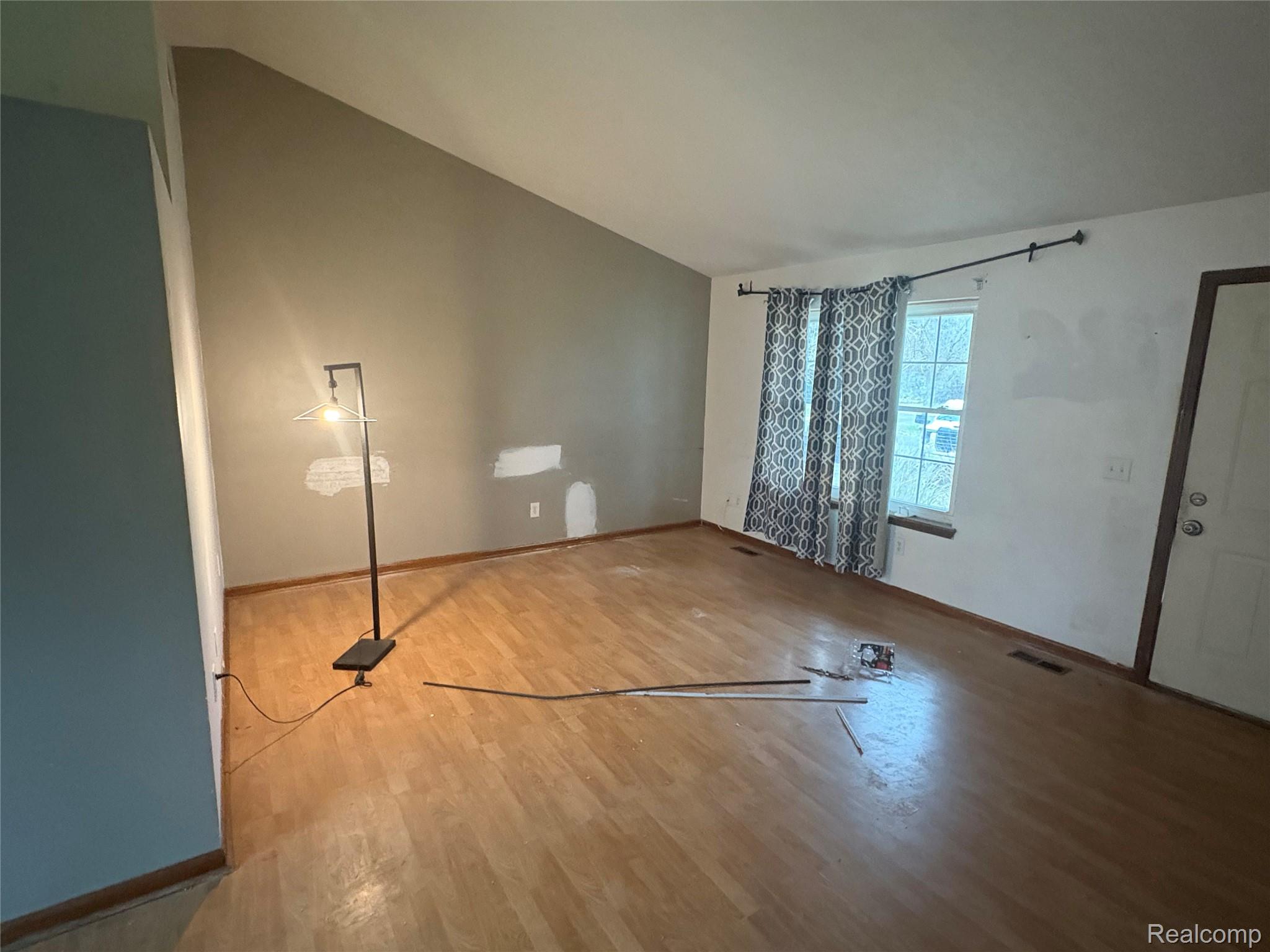 2485 Wellington Avenue