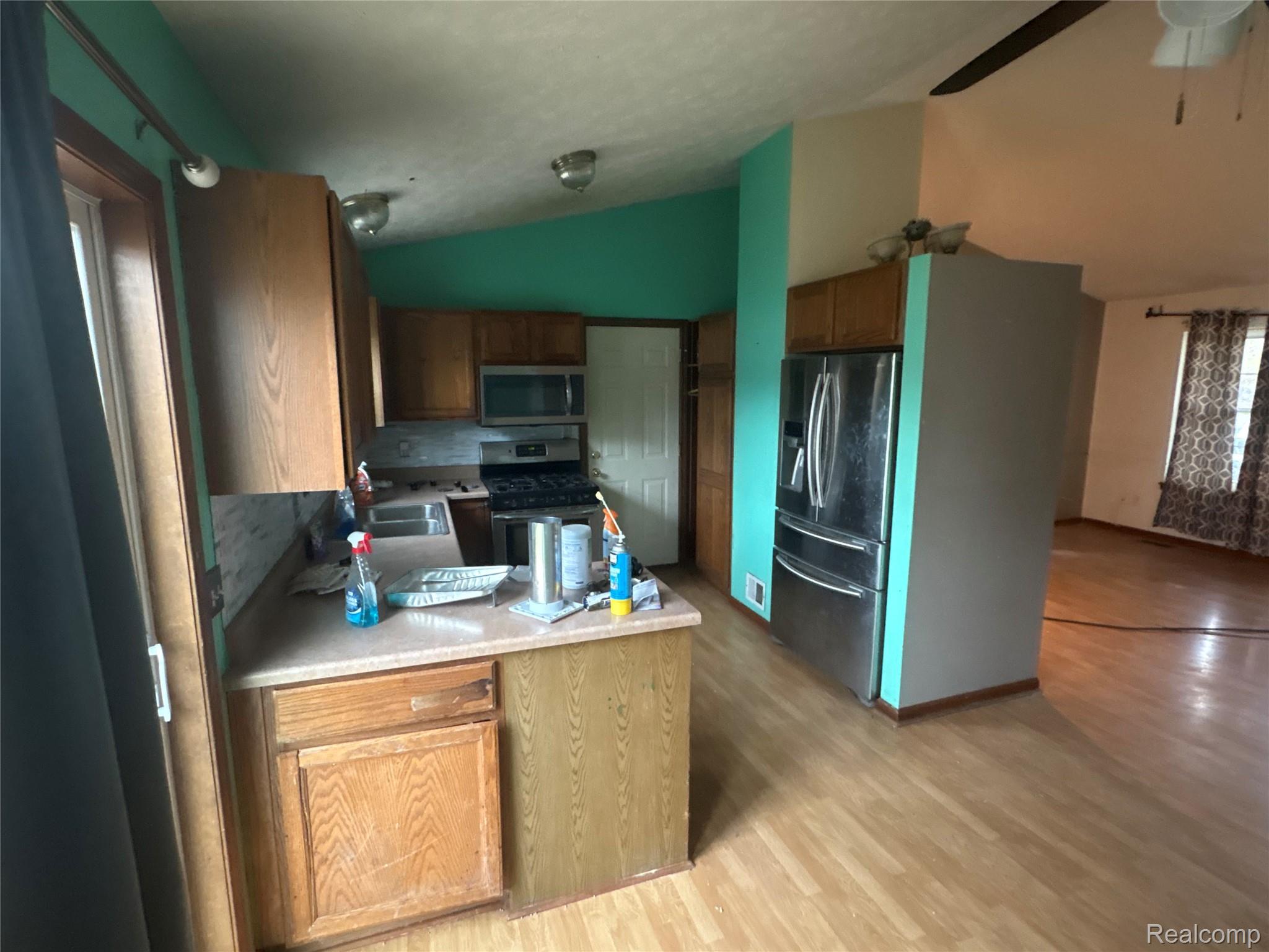 2485 Wellington Avenue