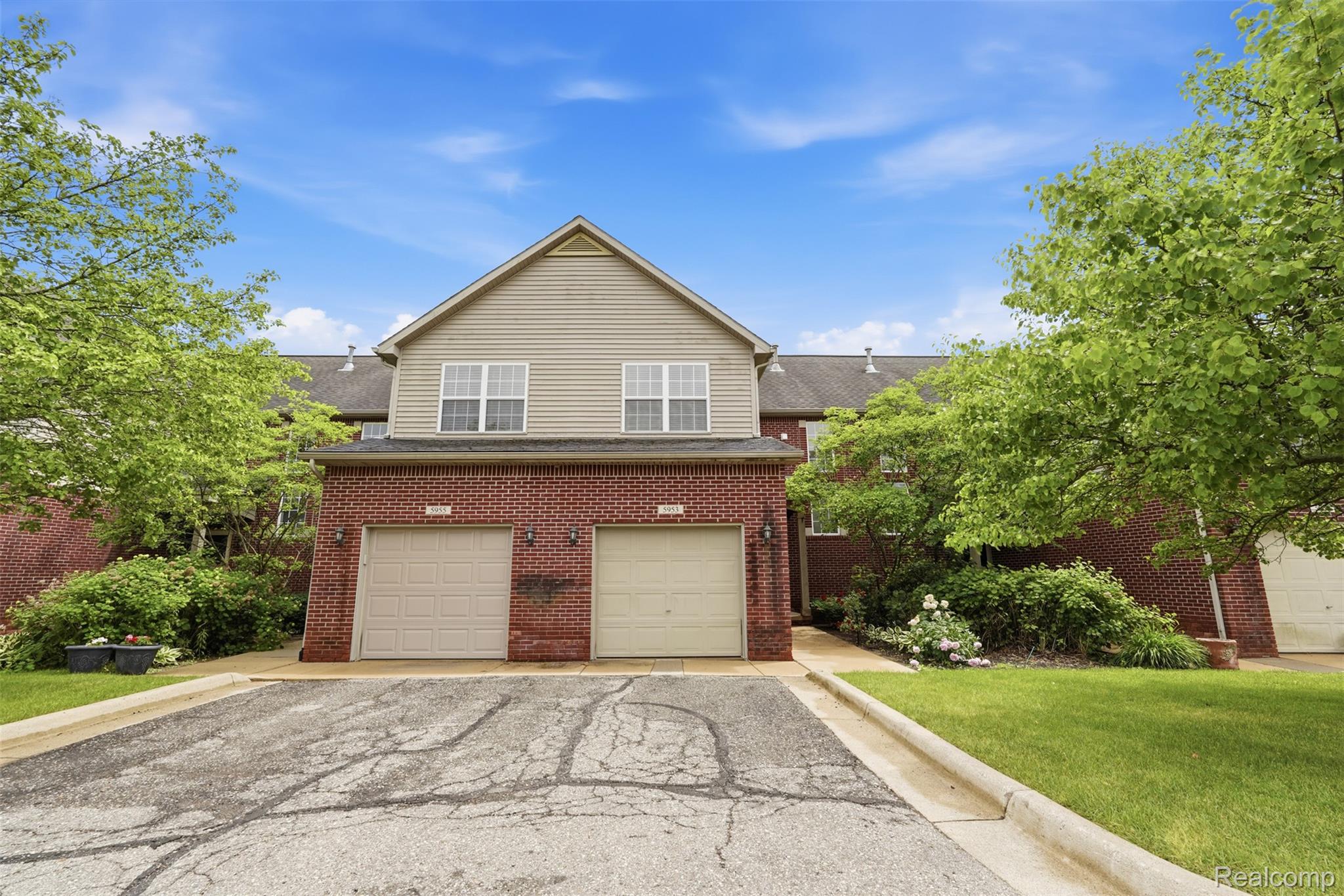 5953 High Point Court 29