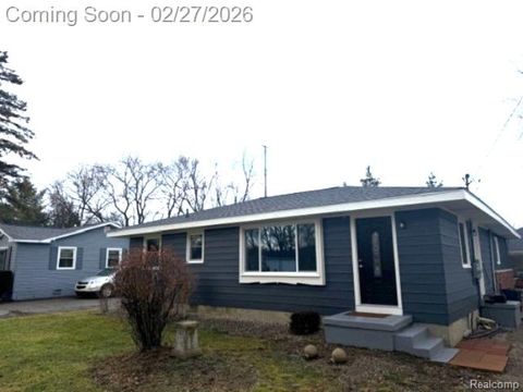 4223 KEENE Drive Burton City MI 48439