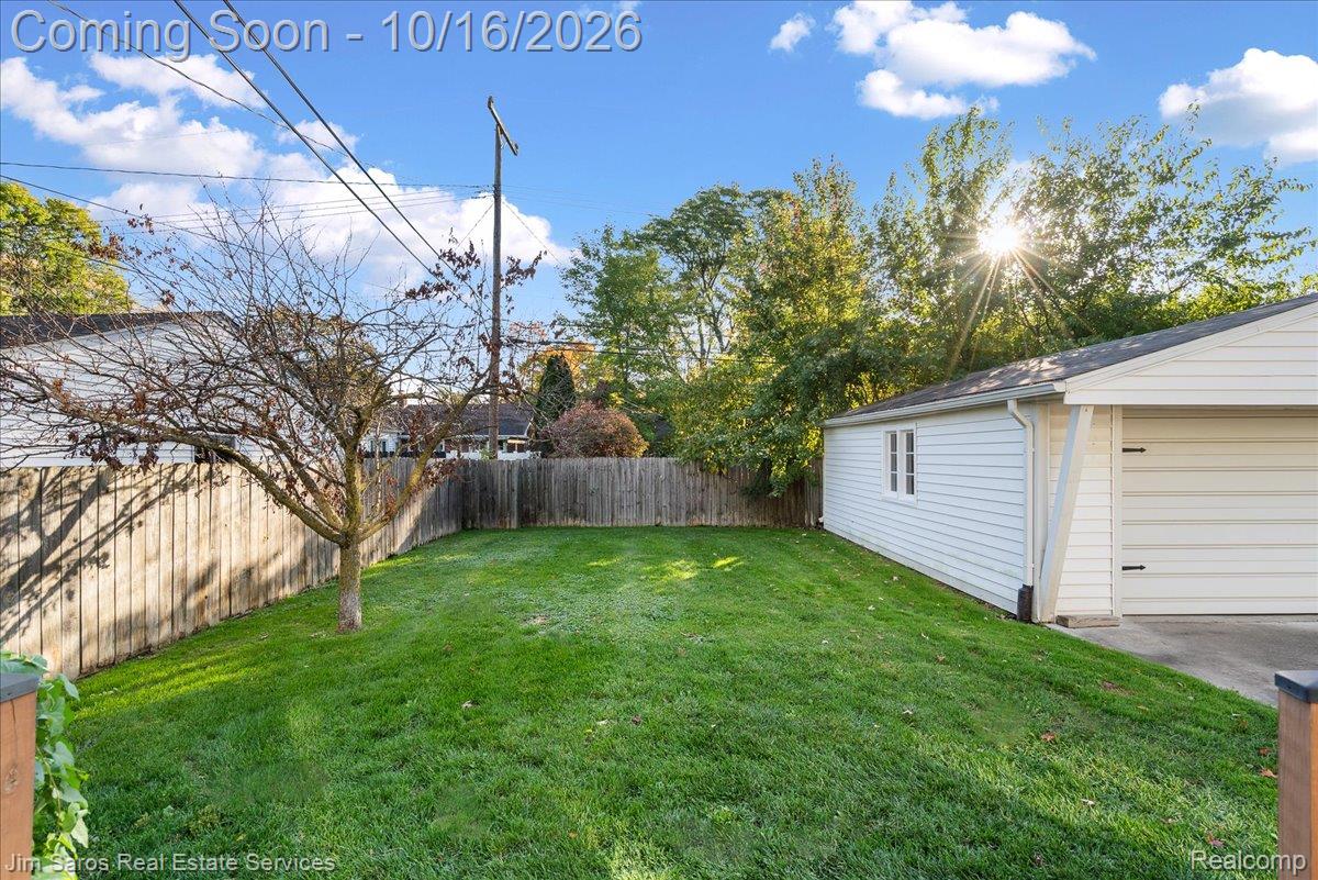 2720 Woodland Avenue