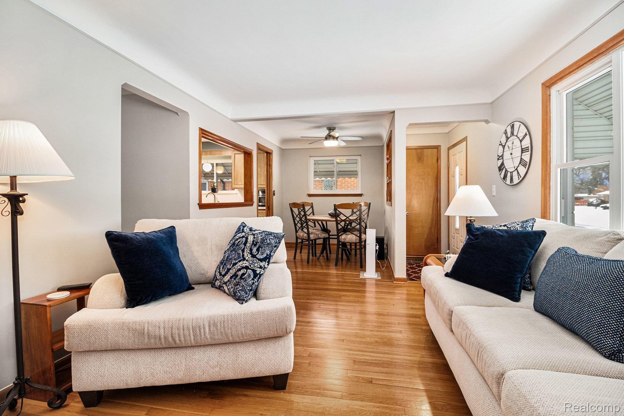 4475 Lincoln Boulevard