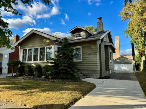 240 Pearson Street N Ferndale City MI 48220