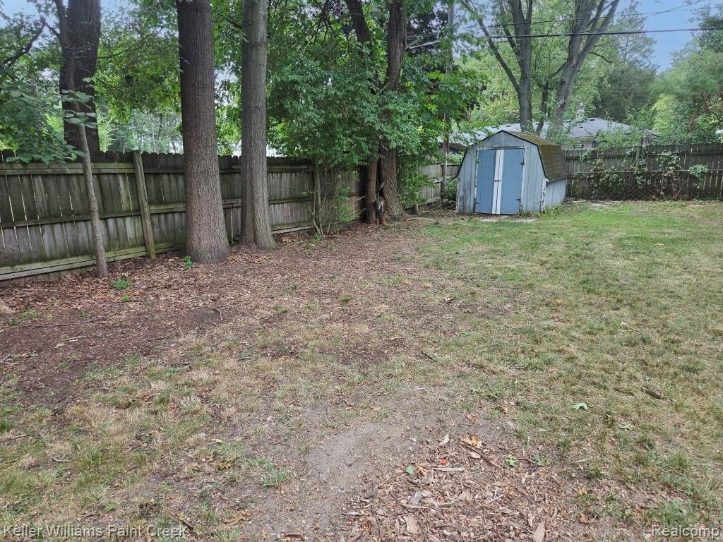 2438 Archdale