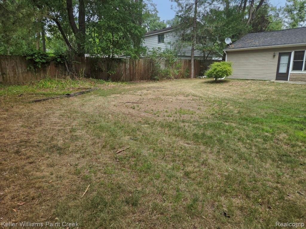 2438 Archdale