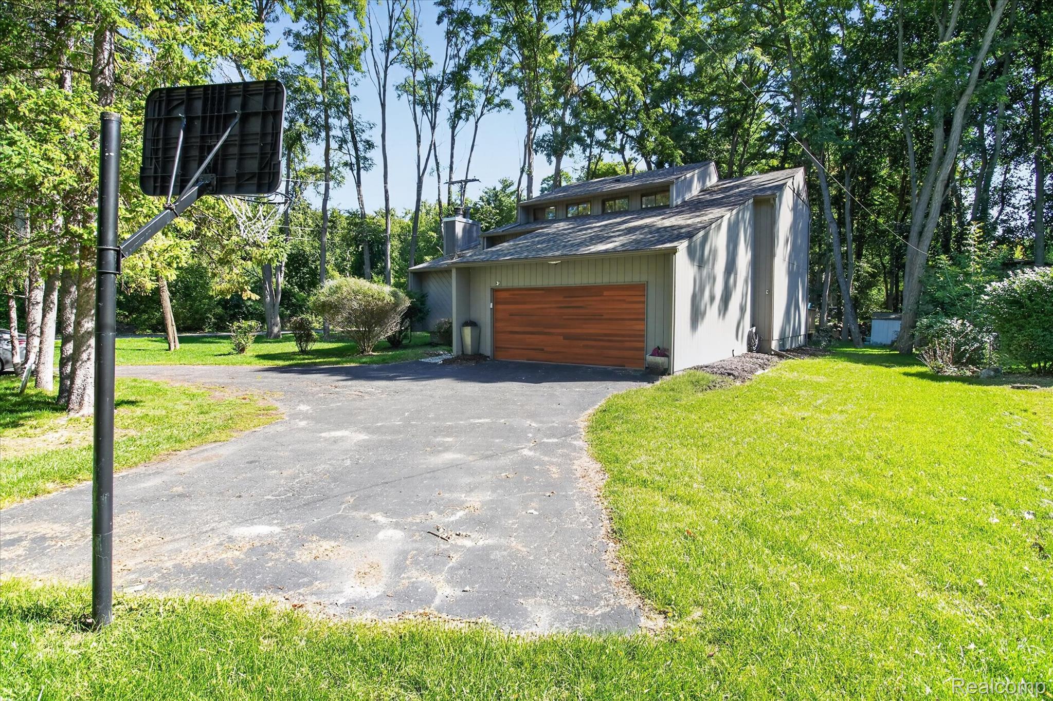 2365 Lochaven Road