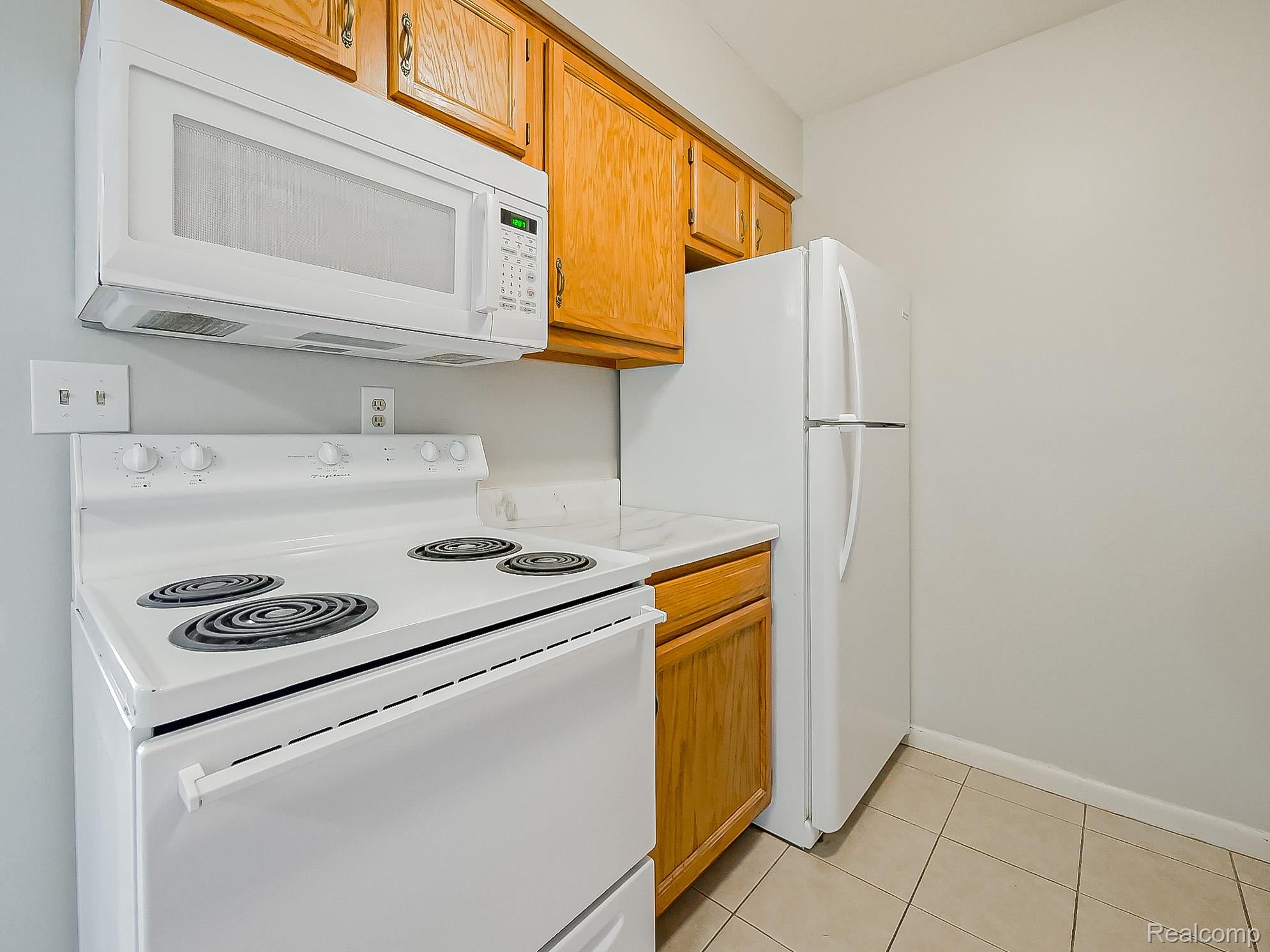125 East Van Riper Road 6