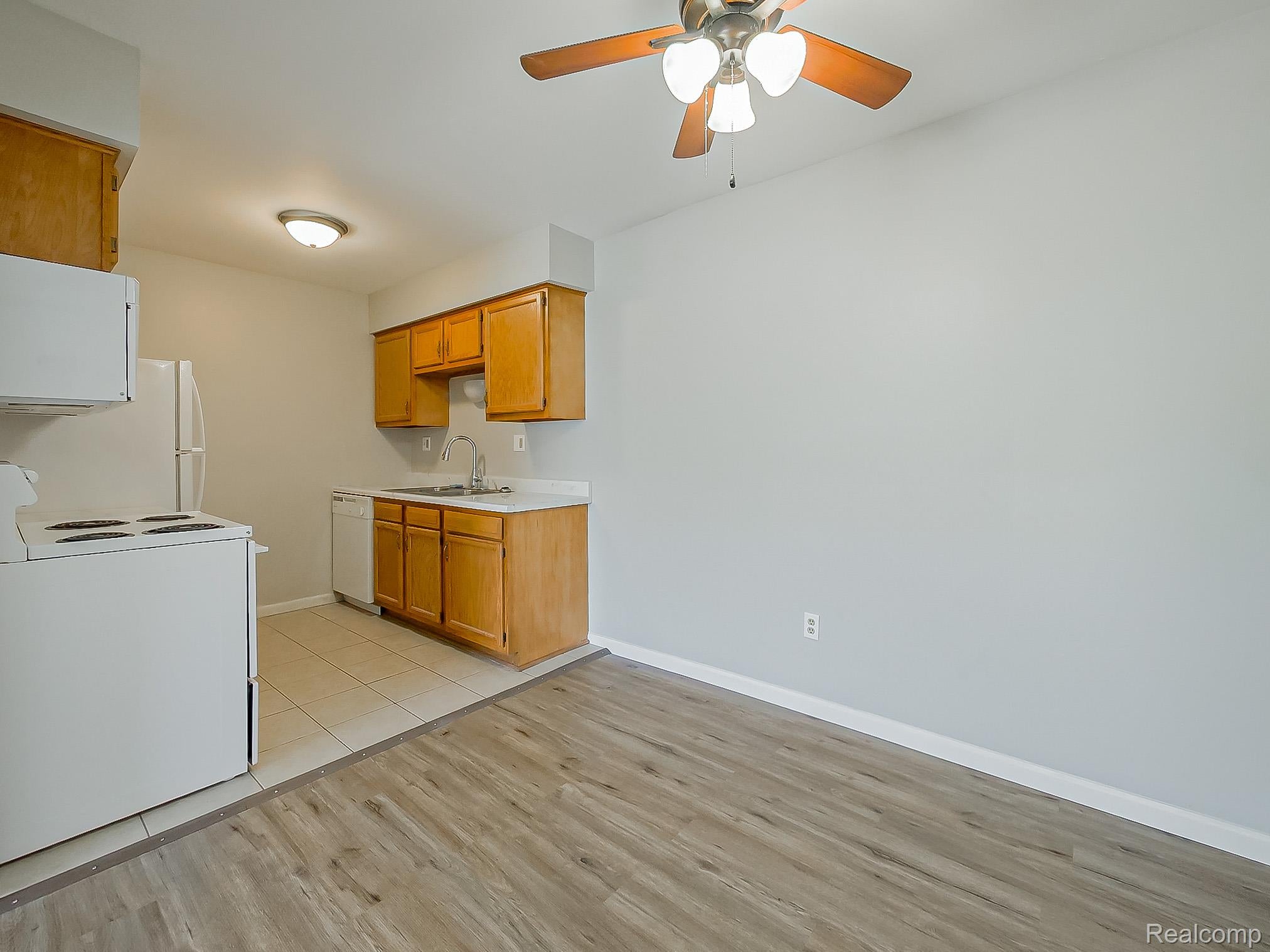 125 East Van Riper Road 6