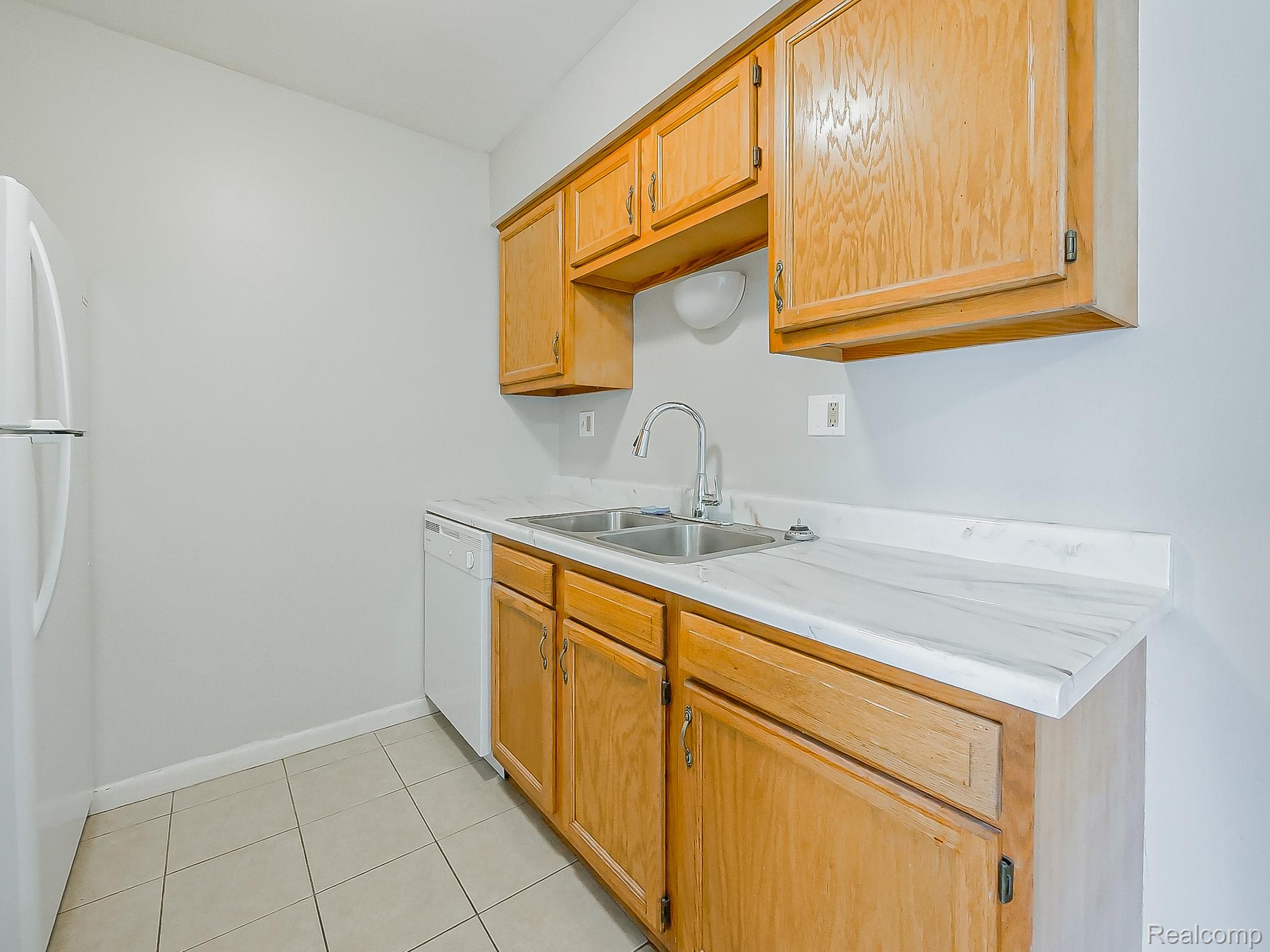 125 East Van Riper Road 6